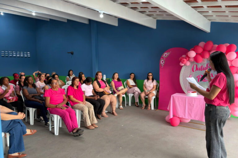 Alunas da Padaria Escola têm tarde especial em alusão ao Outubro Rosa